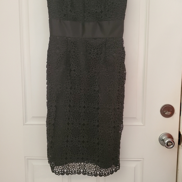 WHBM Dress - Picture 3 of 12